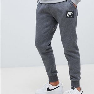 nike loose fit tapered leg regular length